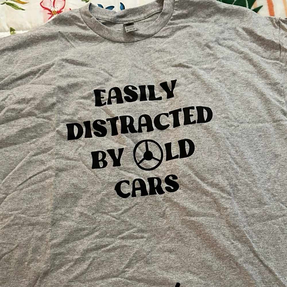 2xl grey “easily distracted by old cars” tshirt